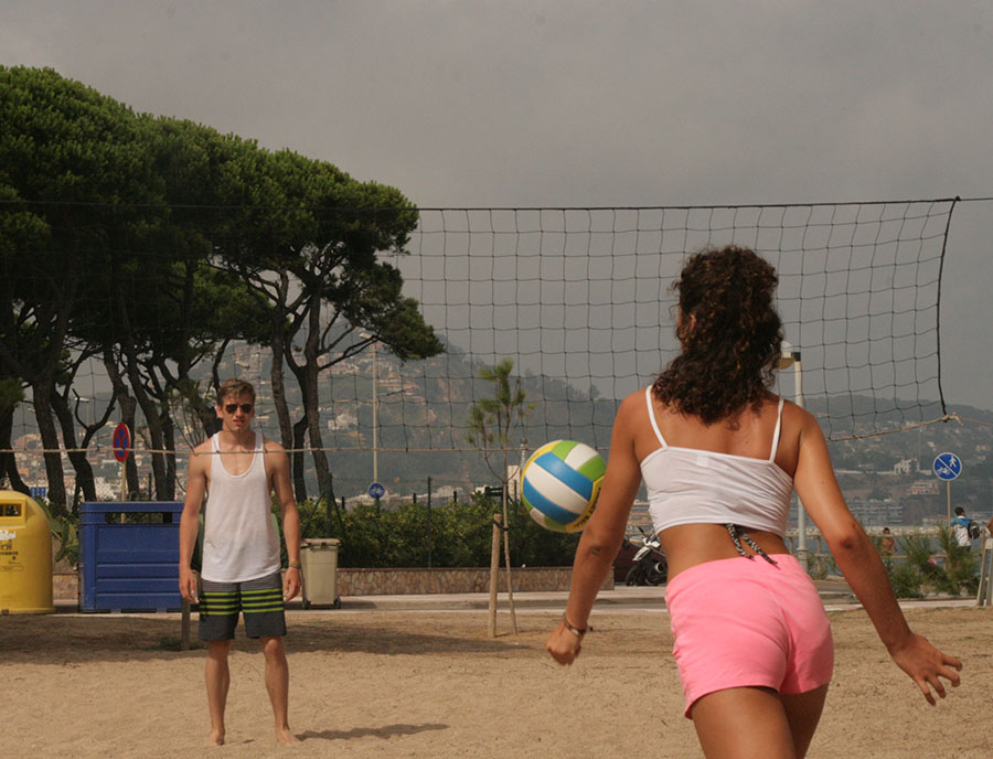 Jugendreisen Blanes - Spanien Costa Brava Beachvolleyball