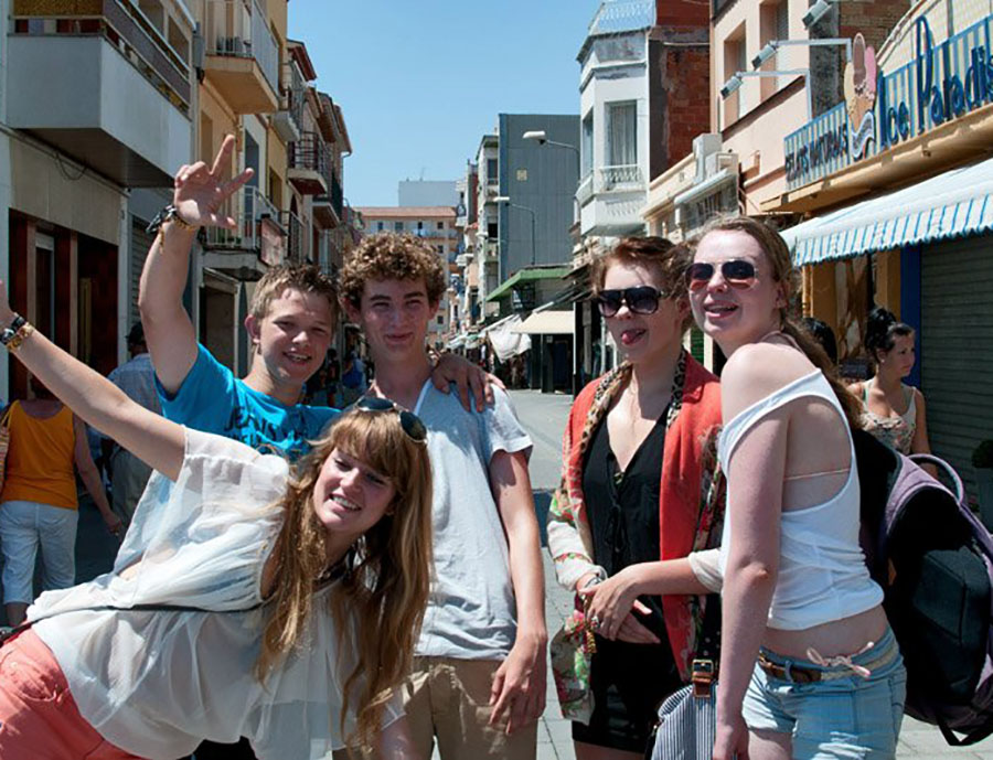 Jugendreisen Calella Spanien Freizeitmöglichkeiten Ausflug Shoppen