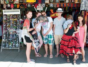 Jugendreisen Calella Spanien Informationen - Jugendliche shoppen
