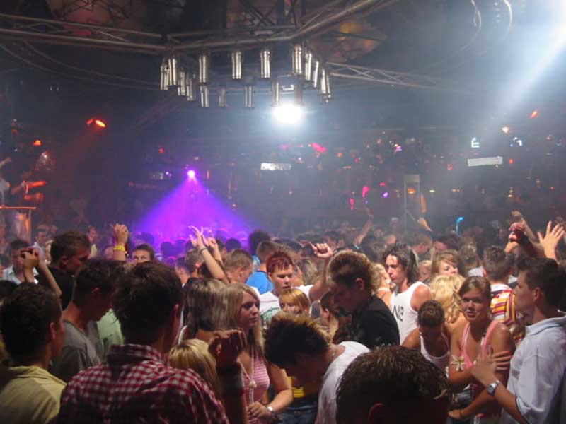 Partyurlaub Lloret de Mar - Bekannte Clubs Revolution