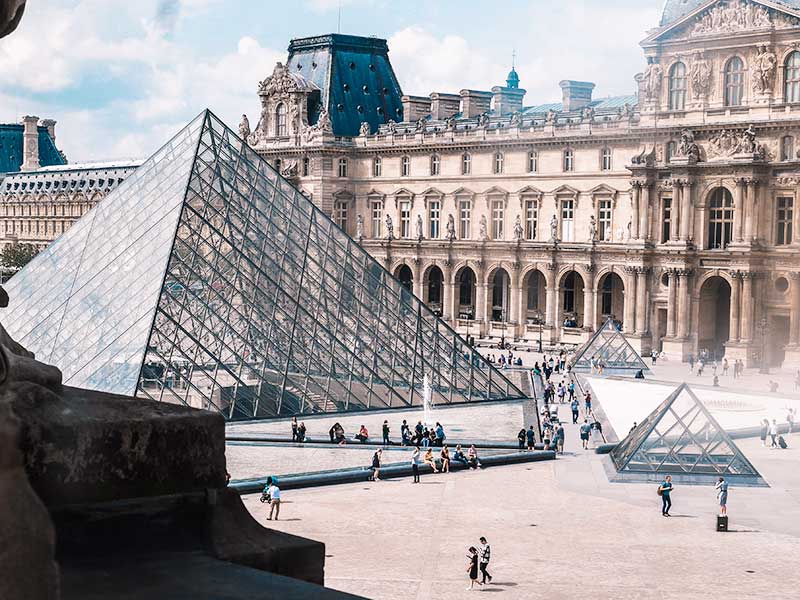 Städtereisen Paris - Ausflugsziel zur Sehenswürdigkeit Louvre