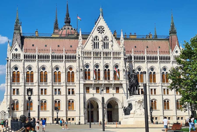 Parlamentsgebäude Budapest - Tipps Sehenswürdigkeiten Tagesausflug
