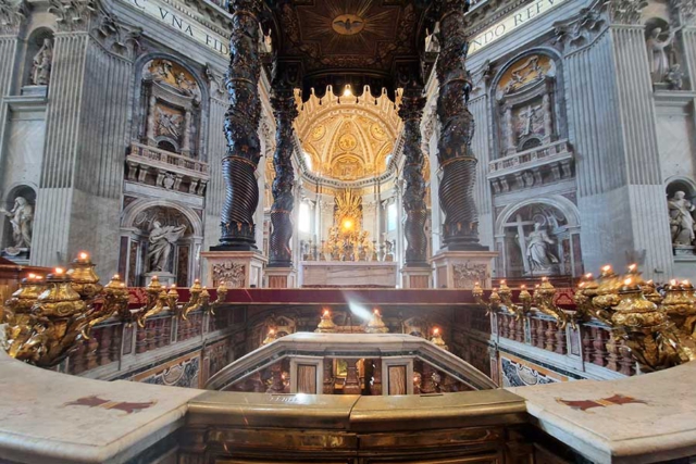 Petersdom innen – Tipps zur Städtereise Rom